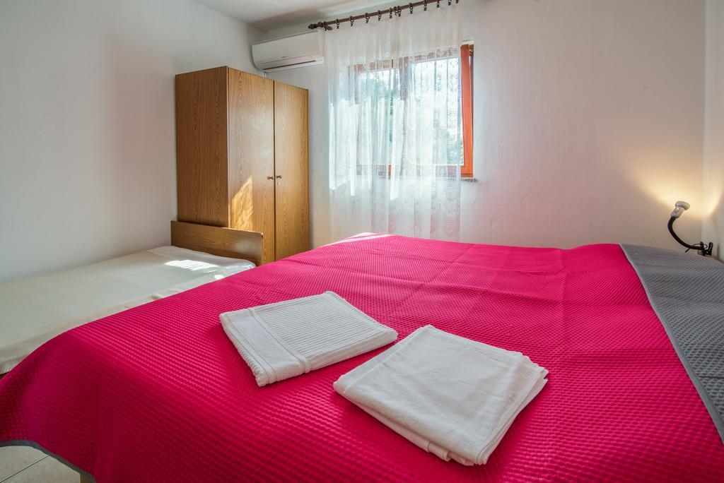 Apartments Jurina 2 Krk Town Bagian luar foto