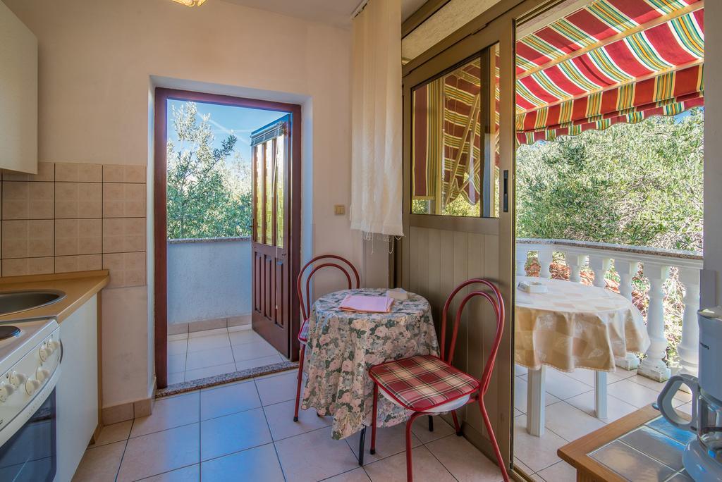 Apartments Jurina 2 Krk Town Bagian luar foto