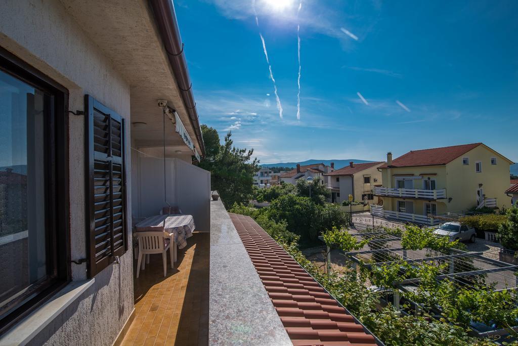 Apartments Jurina 2 Krk Town Bagian luar foto